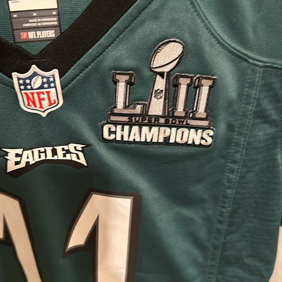 woman’s medium Carson Wentz eagles jersey- size M-super bowl edition - Picture 3 of 5